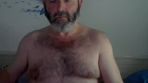 Snapshot of midhir chatting on March 4, 2025, 6:18 pm kike online show from March 4, 2025, 6:18 pm