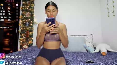 VanyaKlaus online show from October 8, 2025, 3:48 am