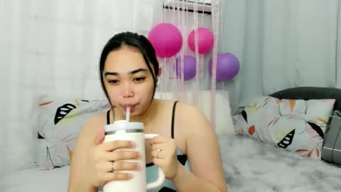 Bunny 3 online show from December 5, 2025, 4:25 pm