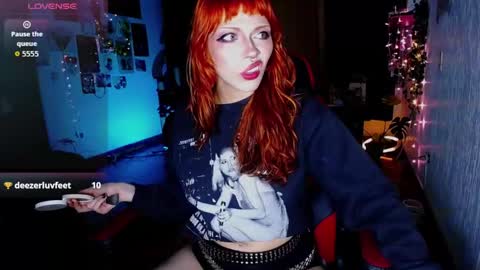 Pola  INDEPENDENT MODEL online show from March 10, 2026, 3:11 am