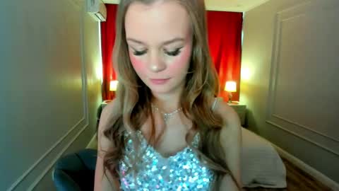 midnighteaura online show from April 11, 2026, 4:28 am