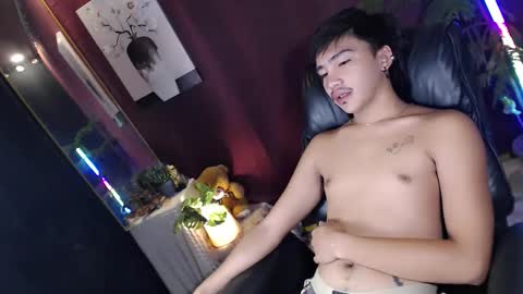 Kitty online show from May 24, 2026, 12:26 am