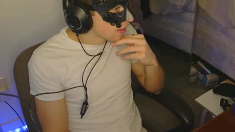 midnightmasc online show from March 11, 2026, 5:52 pm