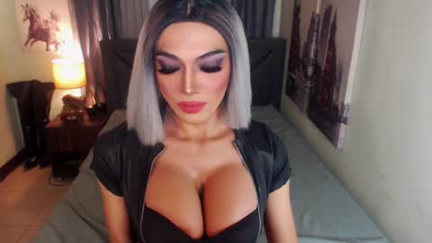 Snapshot of midnightscentxx chatting on March 8, 2025, 7:27 am KATE online show from March 8, 2025, 7:27 am