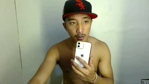midnightsnackx online show from June 10, 2026, 8:46 am