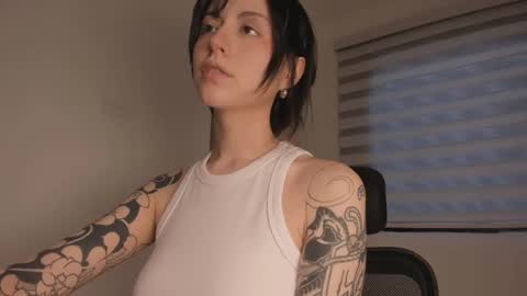 Snapshot of midori__san chatting on September 23, 2025, 8:23 pm midori__san online show from September 23, 2025, 8:23 pm