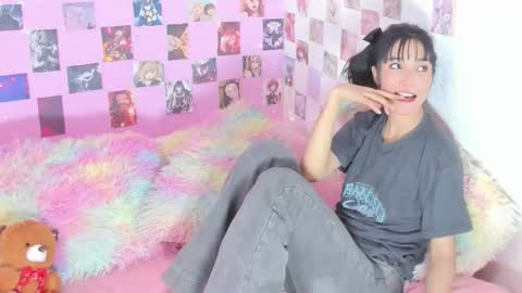 Snapshot of midori_bak_ chatting on November 25, 2025, 6:19 pm Sara online show from November 25, 2025, 6:19 pm