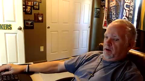 Snapshot of midwestdad09 chatting on September 27, 2025, 12:54 pm midwestdad09 online show from September 27, 2025, 12:54 pm