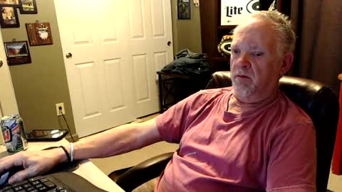 midwestdad09 online show from July 26, 2026, 11:50 am