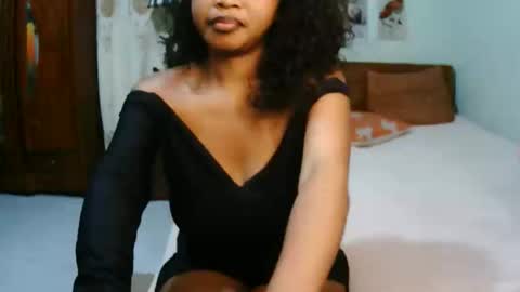 Snapshot of miel_07 chatting on April 9, 2026, 7:25 am miel_07 online show from April 9, 2026, 7:25 am