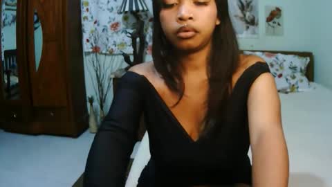 Snapshot of miel_07 chatting on May 20, 2026, 5:35 am miel_07 online show from May 20, 2026, 5:35 am