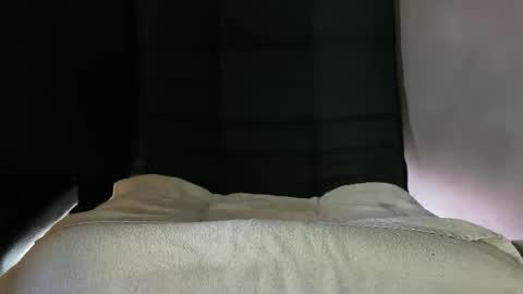 mies35 online show from February 8, 2026, 5:49 pm