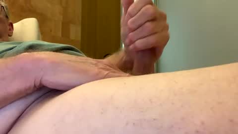 miggie001 online show from July 28, 2026, 11:48 pm