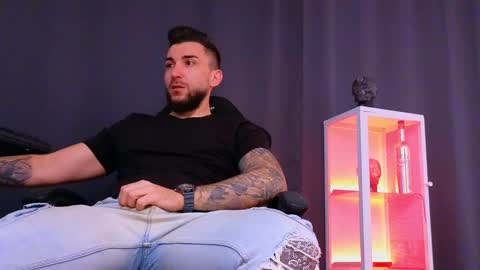 MightyAaron online show from February 5, 2025, 6:24 am