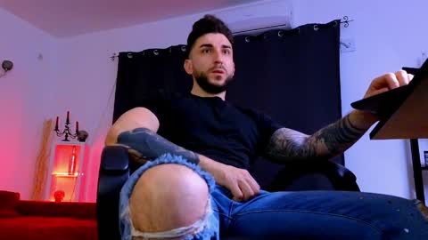 MightyAaron online show from April 19, 2026, 1:27 am