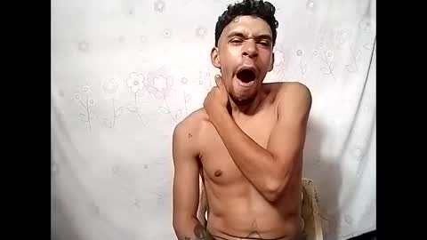 Snapshot of miguel_angelxxx chatting on February 4, 2026, 3:07 pm miguel online show from February 4, 2026, 3:07 pm