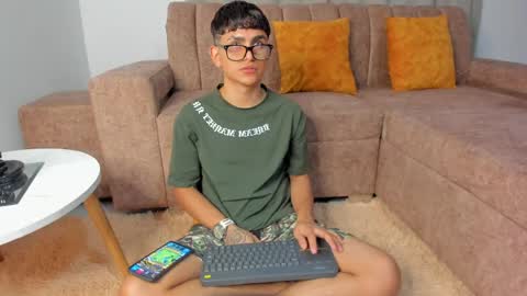Snapshot of miguel_turqueza chatting on May 7, 2026, 8:42 am miguel_turqueza online show from May 7, 2026, 8:42 am