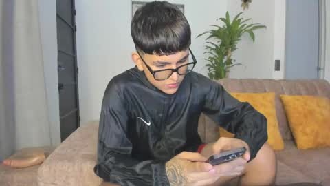 Snapshot of miguel_turqueza chatting on May 30, 2026, 8:00 am miguel_turqueza online show from May 30, 2026, 8:00 am