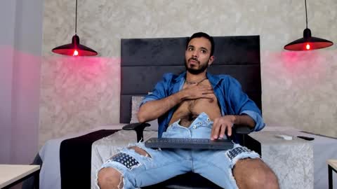 Snapshot of miguelsanfrancisco chatting on September 17, 2025, 3:03 pm miguelsanfrancisco online show from September 17, 2025, 3:03 pm