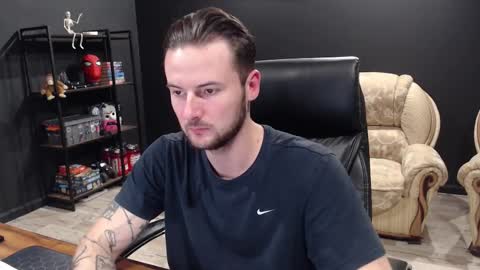 Misha Winchester online show from November 8, 2025, 1:55 pm