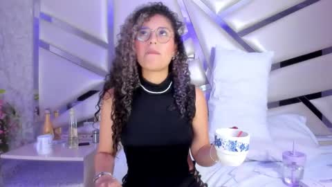 Snapshot of miia02 chatting on January 8, 2025, 7:03 am MIA 3 online show from January 8, 2025, 7:03 am