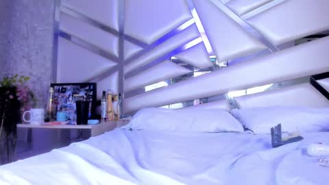 Snapshot of miia02 chatting on January 14, 2025, 6:56 am MIA 3 online show from January 14, 2025, 6:56 am