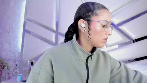 Snapshot of miia02 chatting on January 28, 2025, 8:14 am MIA 3 online show from January 28, 2025, 8:14 am