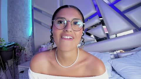 Snapshot of miia02 chatting on February 28, 2025, 9:36 am MIA 3 online show from February 28, 2025, 9:36 am