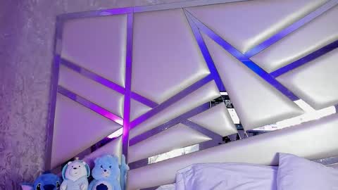 Snapshot of miia02 chatting on September 23, 2025, 3:20 am MIA 3 online show from September 23, 2025, 3:20 am