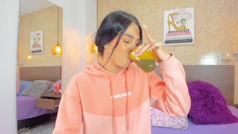 Miia online show from April 11, 2026, 11:36 am