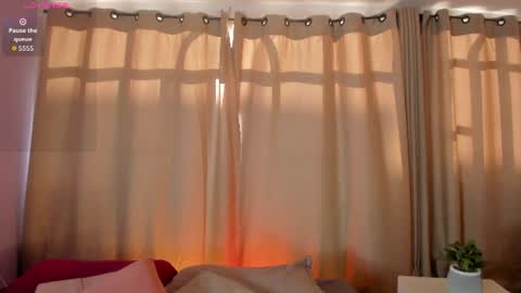 miia_anderson_1 online show from July 27, 2026, 9:33 pm