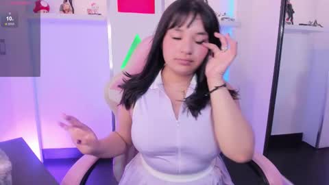 Snapshot of miia_aurora chatting on November 13, 2025, 4:22 am MIA online show from November 13, 2025, 4:22 am