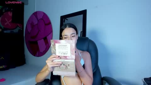 Snapshot of miia_bratz chatting on May 25, 2026, 8:37 pm miia_bratz online show from May 25, 2026, 8:37 pm