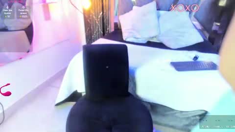 miia_deluxe_ online show from June 14, 2026, 1:58 am