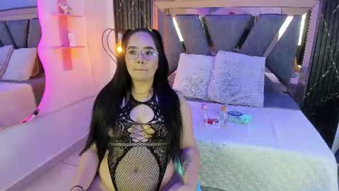 miia_deluxe_ online show from June 22, 2026, 2:13 am
