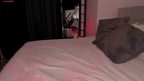 Mia Jhones online show from July 25, 2026, 2:20 am