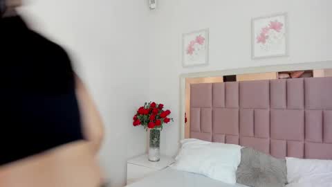 Mia  online show from February 8, 2025, 2:04 am