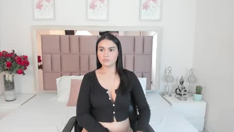 Mia  online show from February 27, 2025, 3:37 pm