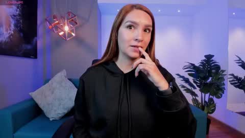 Snapshot of miia_taylors chatting on February 10, 2026, 12:09 pm Miia 3 online show from February 10, 2026, 12:09 pm