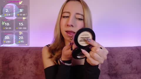 MIIA     online show from November 25, 2025, 2:44 am