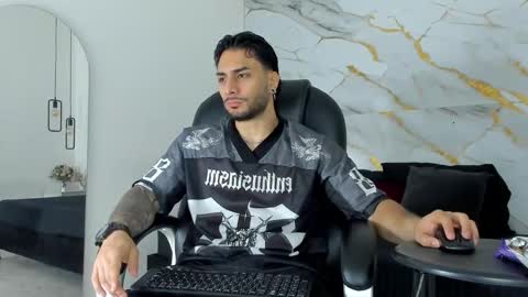 Daniel online show from October 15, 2025, 1:11 pm