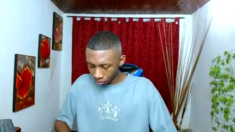 Snapshot of miilo18 chatting on May 8, 2026, 7:52 pm milo online show from May 8, 2026, 7:52 pm