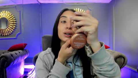 miilu  online show from December 14, 2024, 3:18 am