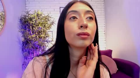 miilu  online show from March 6, 2025, 3:13 am