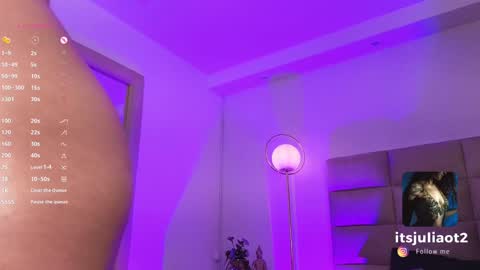 Snapshot of miissjulia chatting on January 18, 2025, 12:24 am online show from January 18, 2025, 12:24 am