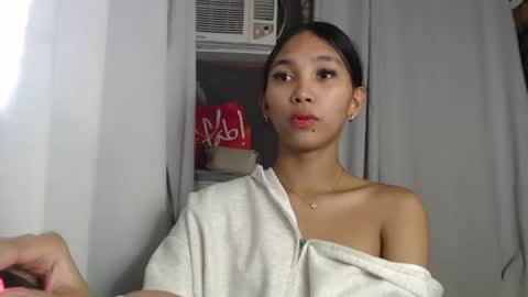 Snapshot of mika_cora chatting on June 15, 2026, 6:48 am MIKA online show from June 15, 2026, 6:48 am