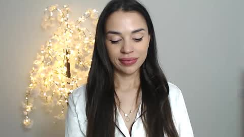 Mika online show from September 30, 2025, 1:49 pm