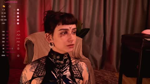 Snapshot of mika_moon_ chatting on December 1, 2024, 7:58 pm mika_moon_ online show from December 1, 2024, 7:58 pm