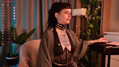 Snapshot of mika_moon_ chatting on December 9, 2024, 7:18 pm mika_moon_ online show from December 9, 2024, 7:18 pm