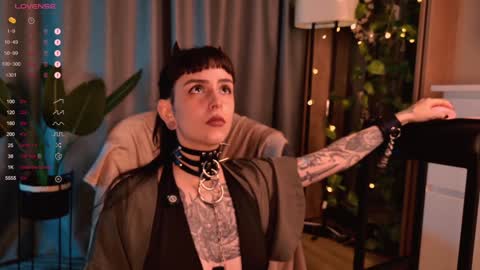 Snapshot of mika_moon_ chatting on December 9, 2024, 10:20 pm mika_moon_ online show from December 9, 2024, 10:20 pm